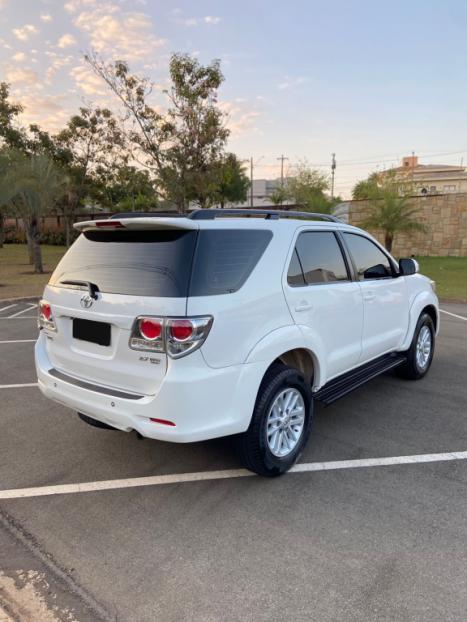 TOYOTA Hilux SW4 2.7 16V 4P SR FLEX AUTOMTICO, Foto 3