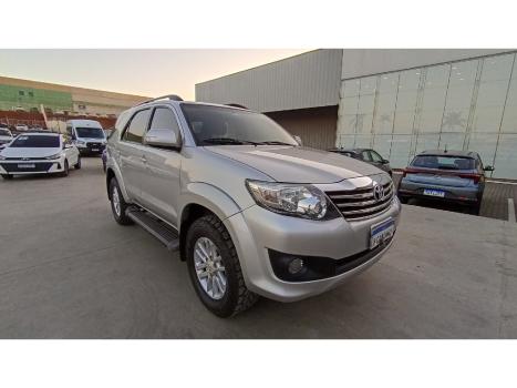 TOYOTA Hilux SW4 2.7 16V 4P SR AUTOMTICO, Foto 3