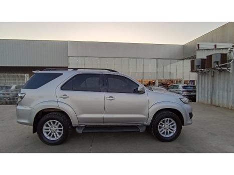 TOYOTA Hilux SW4 2.7 16V 4P SR AUTOMTICO, Foto 4