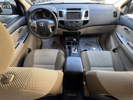 TOYOTA Hilux SW4 2.7 16V 4P FLEX SR 7 LUGARES AUTOMTICO, Foto 10