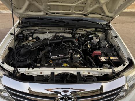 TOYOTA Hilux SW4 2.7 16V 4P FLEX SR 7 LUGARES AUTOMTICO, Foto 12