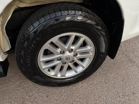 TOYOTA Hilux SW4 2.7 16V 4P FLEX SR 7 LUGARES AUTOMTICO, Foto 14