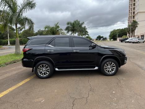 TOYOTA Hilux SW4 2.8 16V 4P SRX 4X4 7 LUGARES TURBO DIESEL AUTOMTICO, Foto 6