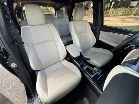 TOYOTA Hilux SW4 2.8 4P SRX 4X4 DIAMOND 7 LUGARES TURBO DIESEL AUTOMTICO, Foto 17