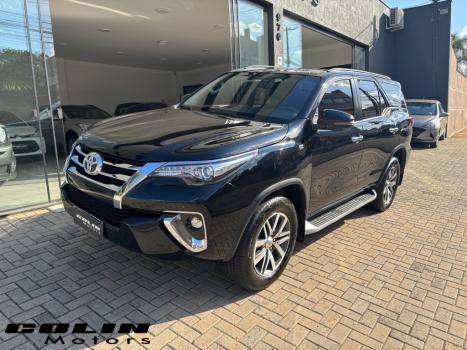 TOYOTA Hilux SW4 2.8 16V 4P SRX 4X4 7 LUGARES TURBO DIESEL AUTOMTICO, Foto 1