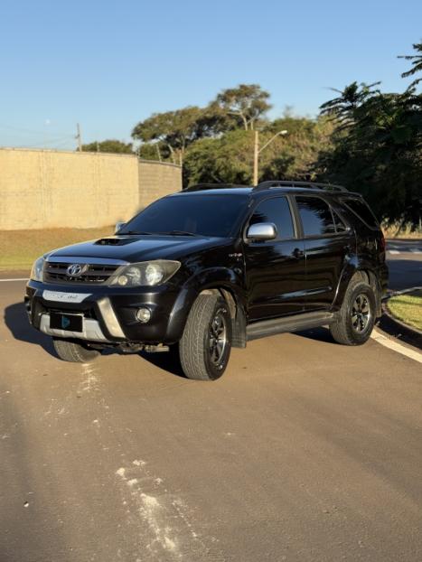 TOYOTA Hilux SW4 2.8 4P 4X4 TURBO DIESEL, Foto 1