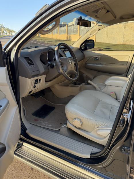 TOYOTA Hilux SW4 2.8 4P 4X4 TURBO DIESEL, Foto 8