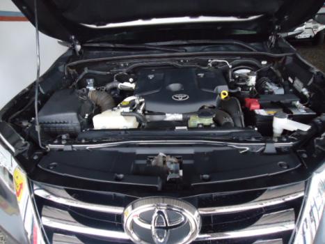 TOYOTA Hilux SW4 2.8 16V 4P SRX 4X4 7 LUGARES TURBO DIESEL AUTOMTICO, Foto 13