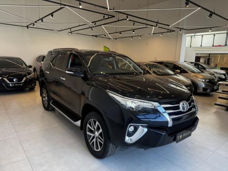 TOYOTA Hilux SW4 2.8 16V 4P SRX 4X4 7 LUGARES TURBO DIESEL AUTOMTICO, Foto 20