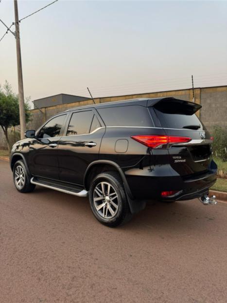 TOYOTA Hilux SW4 3.0 V6 12V 4P 4X4 AUTOMTICO, Foto 8