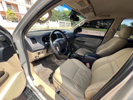 TOYOTA Hilux SW4 3.0 16V 4P SRV 4X4 TURBO DIESEL AUTOMTICO, Foto 16