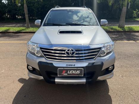 TOYOTA Hilux SW4 3.0 16V 4P SRV 4X4 TURBO DIESEL AUTOMTICO, Foto 7