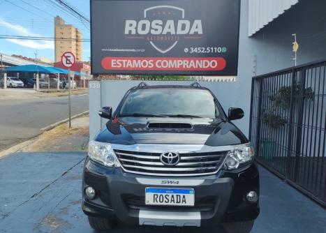 TOYOTA Hilux SW4 3.0 16V 4P SRV 4X4 7 LUGARES TURBO DIESEL AUTOMTICO, Foto 2