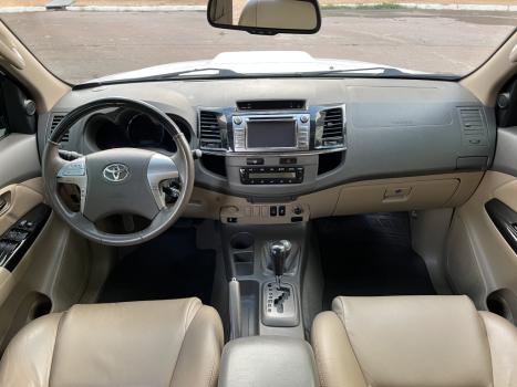 TOYOTA Hilux SW4 3.0 16V 4P SRV 4X4 7 LUGARES TURBO DIESEL AUTOMTICO, Foto 15