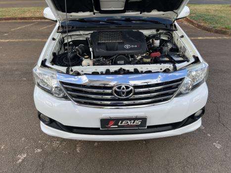 TOYOTA Hilux SW4 3.0 16V 4P SRV 4X4 7 LUGARES TURBO DIESEL AUTOMTICO, Foto 14