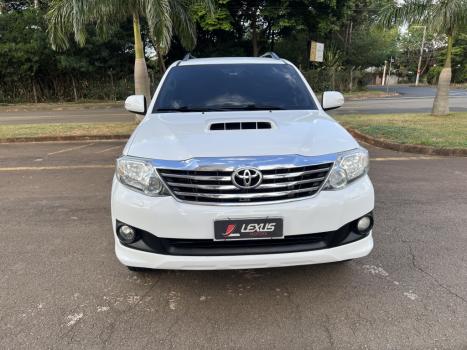 TOYOTA Hilux SW4 3.0 16V 4P SRV 4X4 7 LUGARES TURBO DIESEL AUTOMTICO, Foto 13