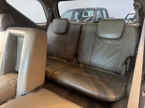TOYOTA Hilux SW4 3.0 16V 4P SRV 4X4 7 LUGARES TURBO DIESEL AUTOMTICO, Foto 12