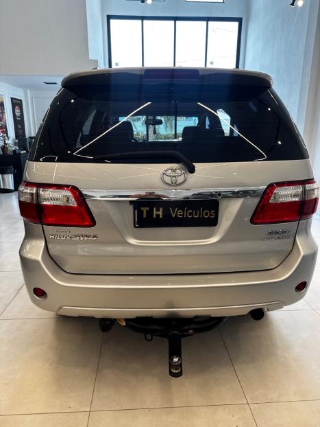 TOYOTA Hilux SW4 3.0 16V 4P SRV 4X4 7 LUGARES TURBO DIESEL AUTOMTICO, Foto 15