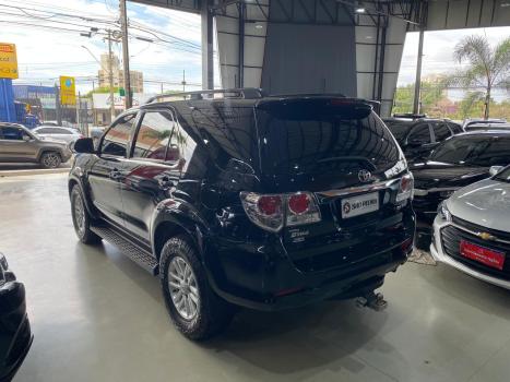 TOYOTA Hilux SW4 3.0 16V 4P SRV 4X4 TURBO DIESEL AUTOMTICO, Foto 6