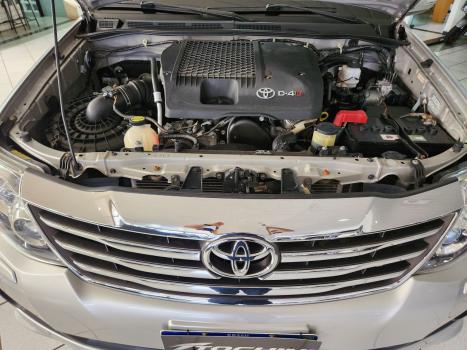 TOYOTA Hilux SW4 3.0 16V 4P SRV 4X4 TURBO DIESEL AUTOMTICO, Foto 16
