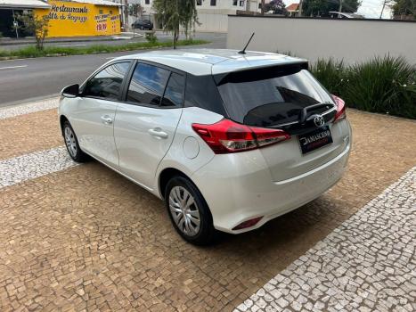 TOYOTA Yaris Hatch 1.3 16V 4P FLEX XL MULTIDRIVE AUTOMTICO CVT, Foto 4