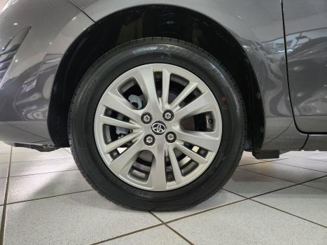 TOYOTA Yaris Hatch 1.5 16V 4P FLEX XL PLUS CONNECT MULTIDRIVE AUTOMTICO CVT, Foto 10