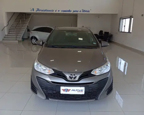 TOYOTA Yaris Hatch 1.3 16V 4P FLEX XL MULTIDRIVE AUTOMTICO CVT, Foto 2
