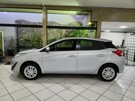 TOYOTA Yaris Hatch 1.3 16V 4P FLEX XL MULTIDRIVE AUTOMTICO CVT, Foto 4