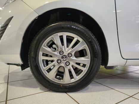 TOYOTA Yaris Hatch 1.5 16V 4P FLEX XL PLUS CONNECT MULTIDRIVE AUTOMTICO CVT, Foto 13