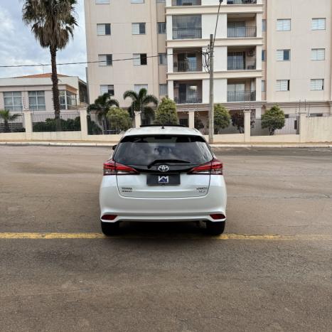 TOYOTA Yaris Hatch 1.5 16V 4P FLEX XLS MULTIDRIVE AUTOMTICO CVT, Foto 5