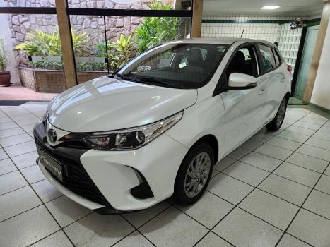 TOYOTA Yaris Hatch 1.5 16V 4P FLEX XS CONNECT MULTIDRIVE AUTOMTICO CVT, Foto 1