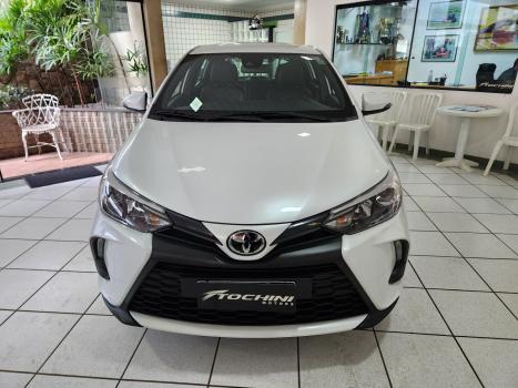 TOYOTA Yaris Hatch 1.5 16V 4P FLEX XS CONNECT MULTIDRIVE AUTOMTICO CVT, Foto 2