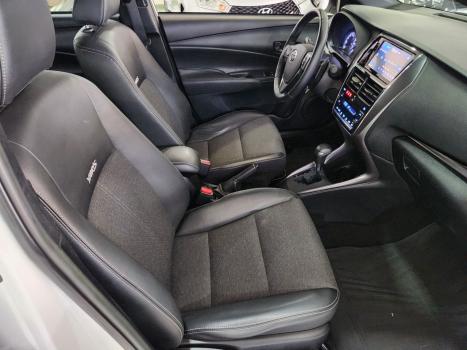 TOYOTA Yaris Hatch 1.5 16V 4P FLEX XS CONNECT MULTIDRIVE AUTOMTICO CVT, Foto 9
