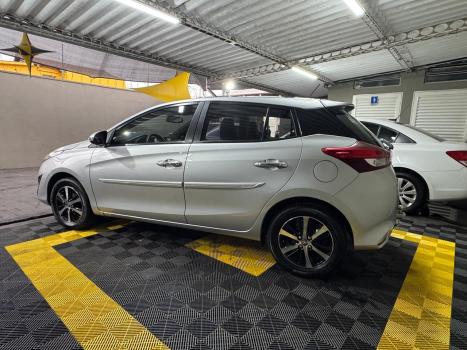 TOYOTA Yaris Hatch 1.5 16V 4P FLEX XLS MULTIDRIVE AUTOMTICO CVT, Foto 5