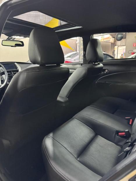 TOYOTA Yaris Hatch 1.5 16V 4P FLEX XLS MULTIDRIVE AUTOMTICO CVT, Foto 9