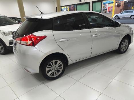TOYOTA Yaris Hatch 1.5 16V 4P FLEX XS MULTIDRIVE AUTOMTICO CVT, Foto 13