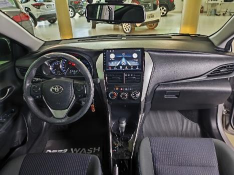 TOYOTA Yaris Sedan 1.5 16V 4P FLEX XL MULTIDRIVE AUTOMTICO CVT, Foto 19