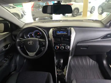 TOYOTA Yaris Sedan 1.3 16V 4P FLEX XL MULTIDRIVE AUTOMTICO CVT, Foto 23