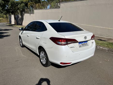 TOYOTA Yaris Sedan 1.5 16V 4P FLEX XL MULTIDRIVE AUTOMTICO CVT, Foto 4