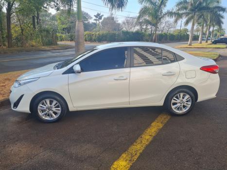 TOYOTA Yaris Sedan 1.5 16V 4P FLEX XL MULTIDRIVE AUTOMTICO CVT, Foto 2