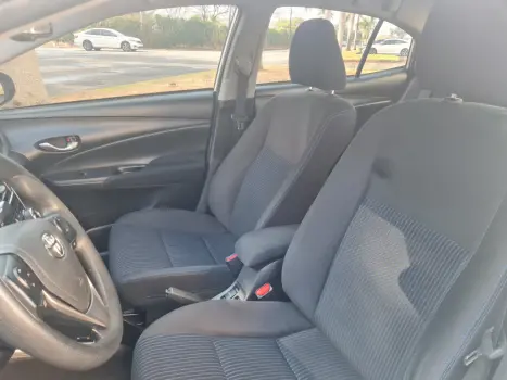 TOYOTA Yaris Sedan 1.5 16V 4P FLEX XL MULTIDRIVE AUTOMTICO CVT, Foto 7