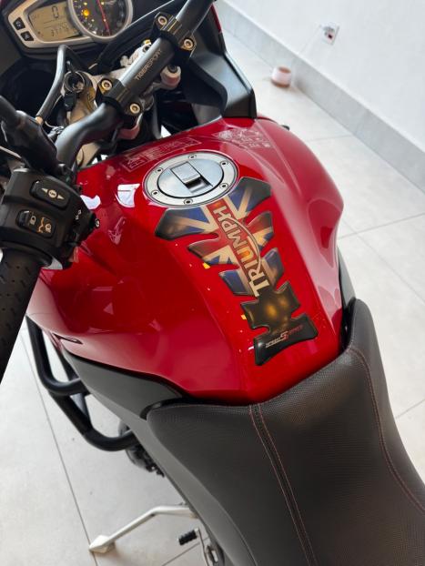 TRIUMPH Speed Triple 1050 R, Foto 5