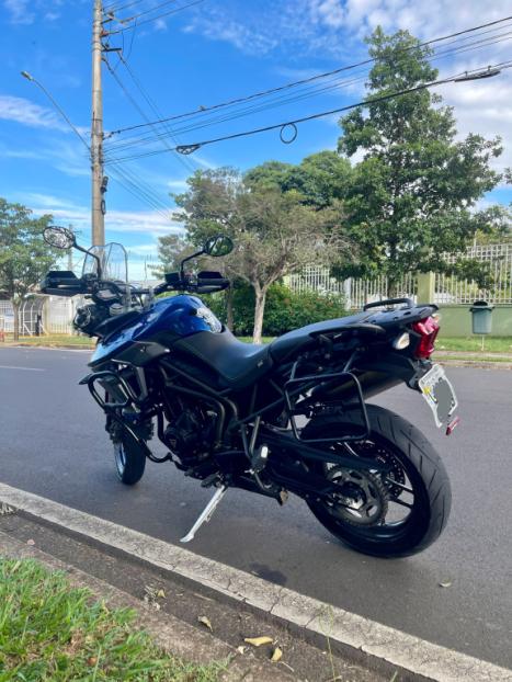 TRIUMPH Tiger 800 XRX, Foto 3