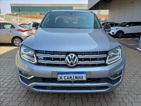 VOLKSWAGEN Amarok 3.0 V6 CABINE DUPLA HIGHLINE 4X4 TURBO INTERCOOLER AUTOMTICO, Foto 2