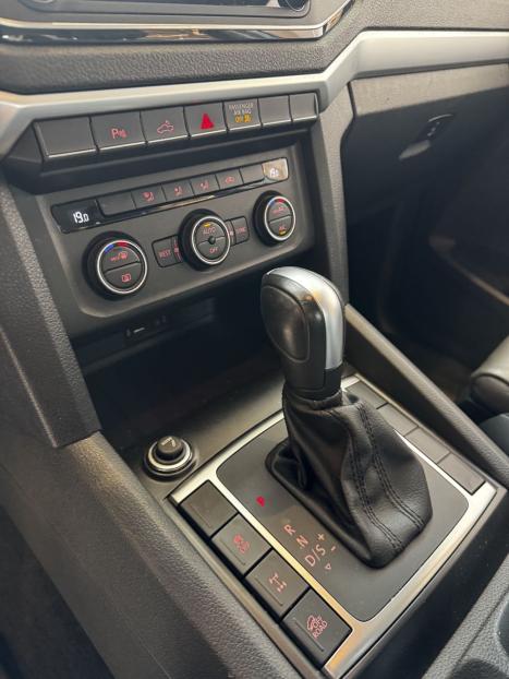 VOLKSWAGEN Amarok 3.0 V6 CABINE DUPLA HIGHLINE 4X4 TURBO INTERCOOLER AUTOMTICO, Foto 8