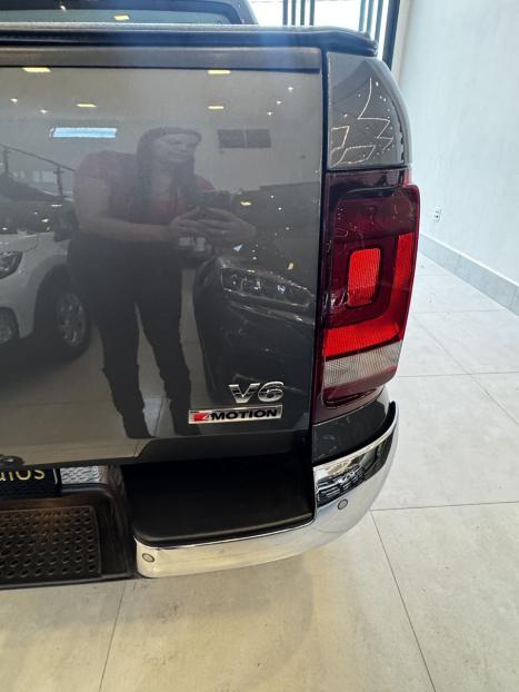 VOLKSWAGEN Amarok 3.0 V6 CABINE DUPLA HIGHLINE 4X4 TURBO INTERCOOLER AUTOMTICO, Foto 13
