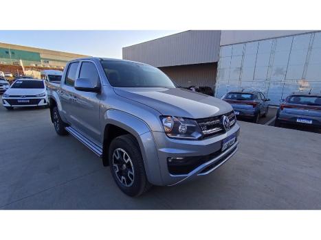VOLKSWAGEN Amarok 3.0 V6 CABINE DUPLA CONFORT 4X4 TURBO INTERCOOLER AUTOMTICO, Foto 3