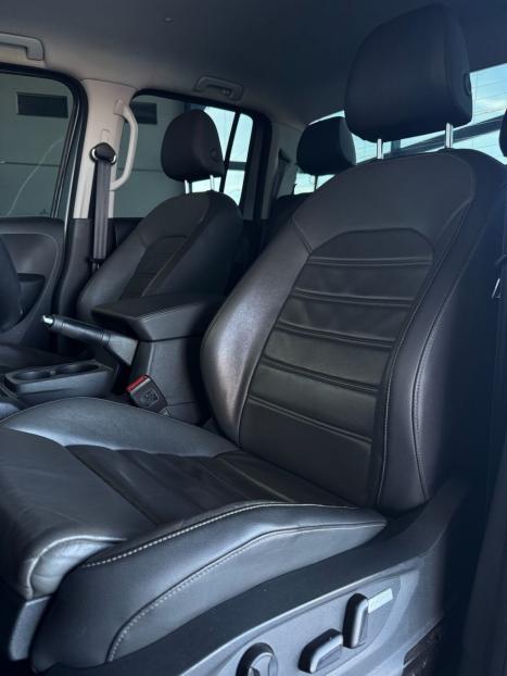 VOLKSWAGEN Amarok 3.0 V6 CABINE DUPLA HIGHLINE 4X4 TURBO INTERCOOLER AUTOMTICO, Foto 6