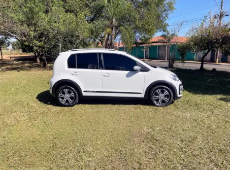 VOLKSWAGEN Cross UP 1.0 12V 4P TSI FLEX, Foto 7