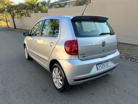 VOLKSWAGEN Fox 1.6 4P HIGHLINE FLEX, Foto 4